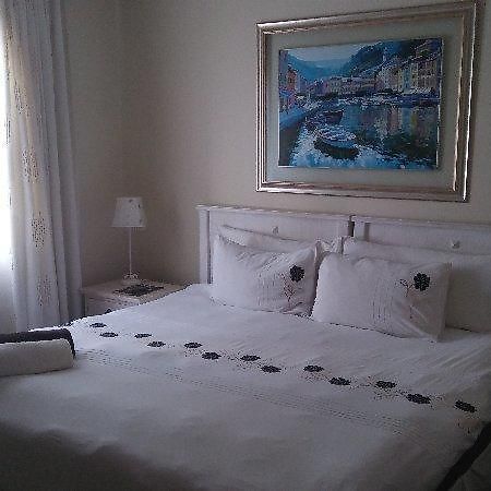 Aristotle Guest House Port Elizabeth Ngoại thất bức ảnh
